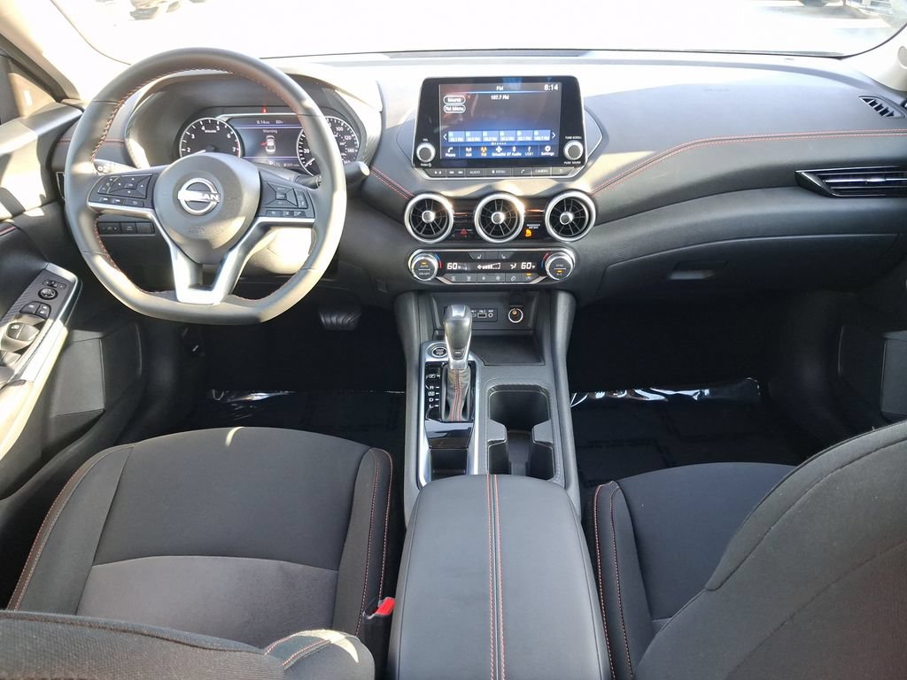 Used 2025 Nissan Sentra SR FWD image 17