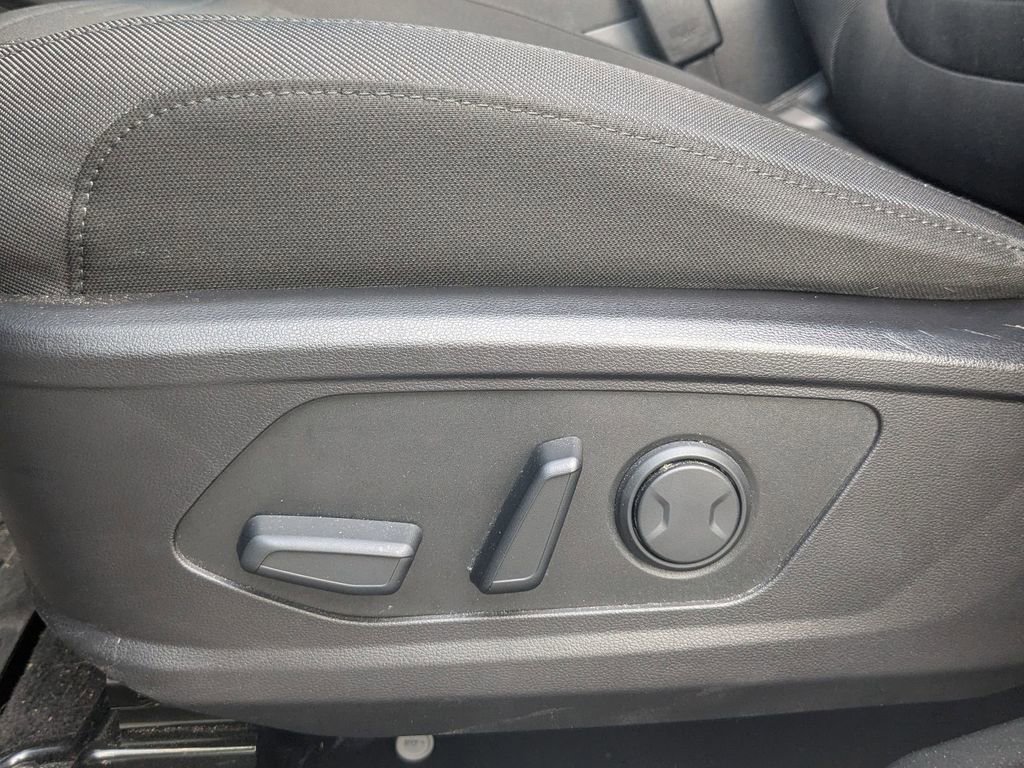 Used 2022 Hyundai Santa Cruz SEL Premium w/ Cargo Package AWD/4WD image 15