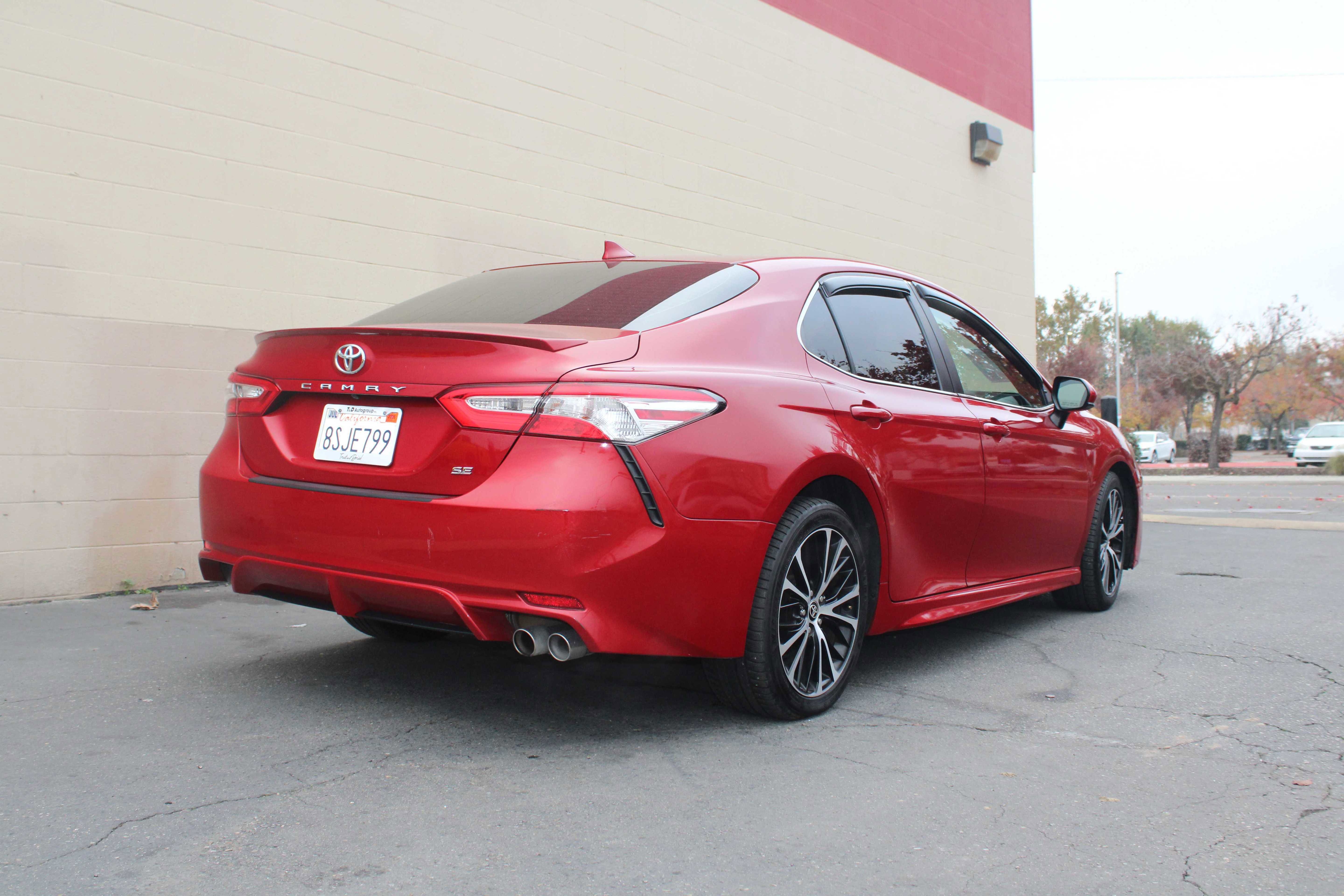 Used 2020 Toyota Camry SE image 34