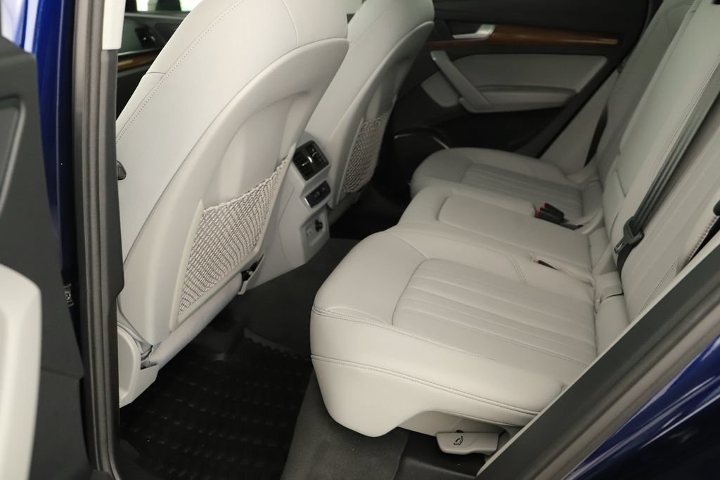 Certified 2022 Audi Q5 2.0T Premium w/ Convenience Package AWD/4WD image 28