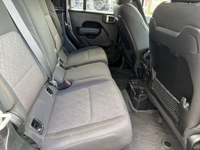 Used 2024 Jeep Gladiator Mojave w/ Convenience Group AWD/4WD image 15