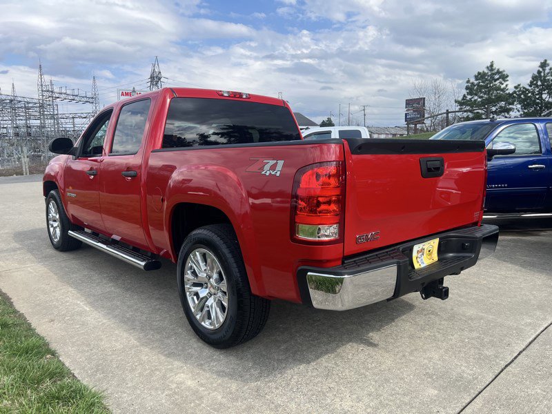 Used 2013 GMC Sierra 1500 SLE w/ Power Tech Package image 4