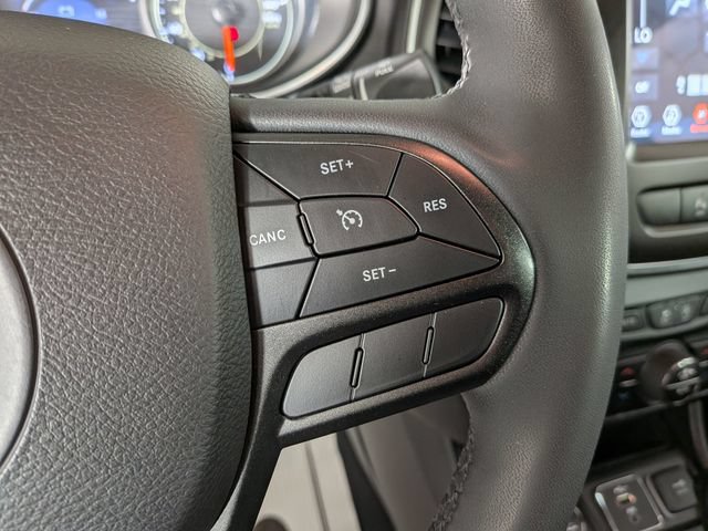 Used 2021 Jeep Cherokee Trailhawk w/ Premium Leather Package AWD/4WD image 23