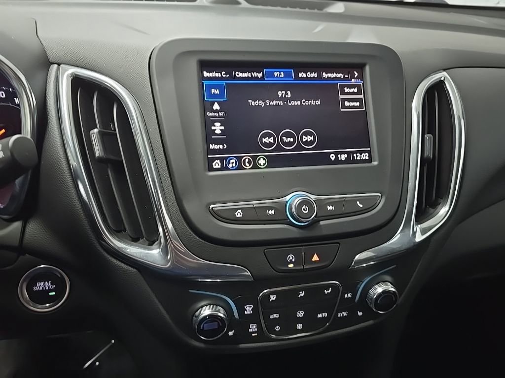 Used 2023 Chevrolet Equinox LT image 24