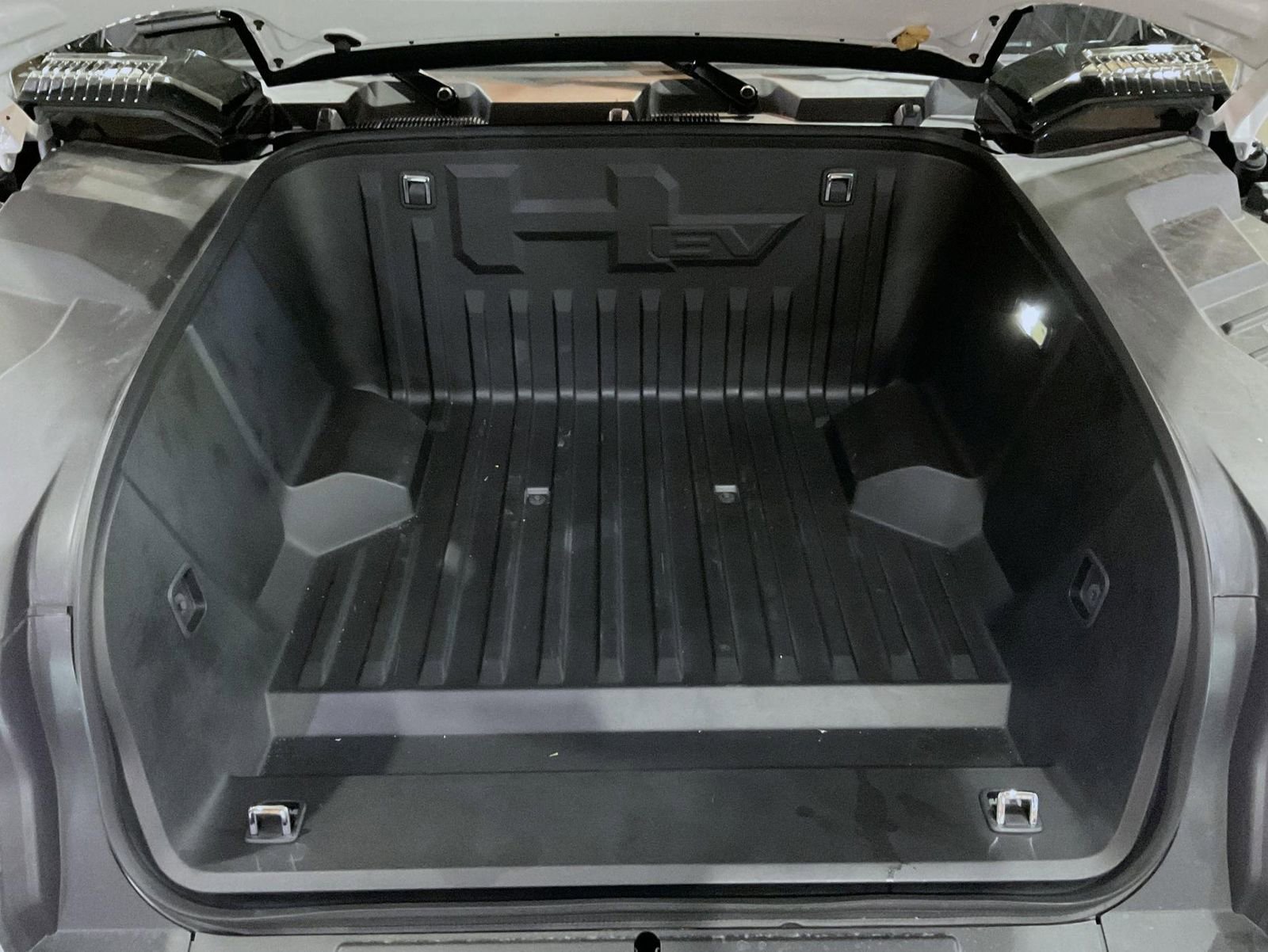 New 2026 GMC Hummer EV 4x4 Crew Cab image 24