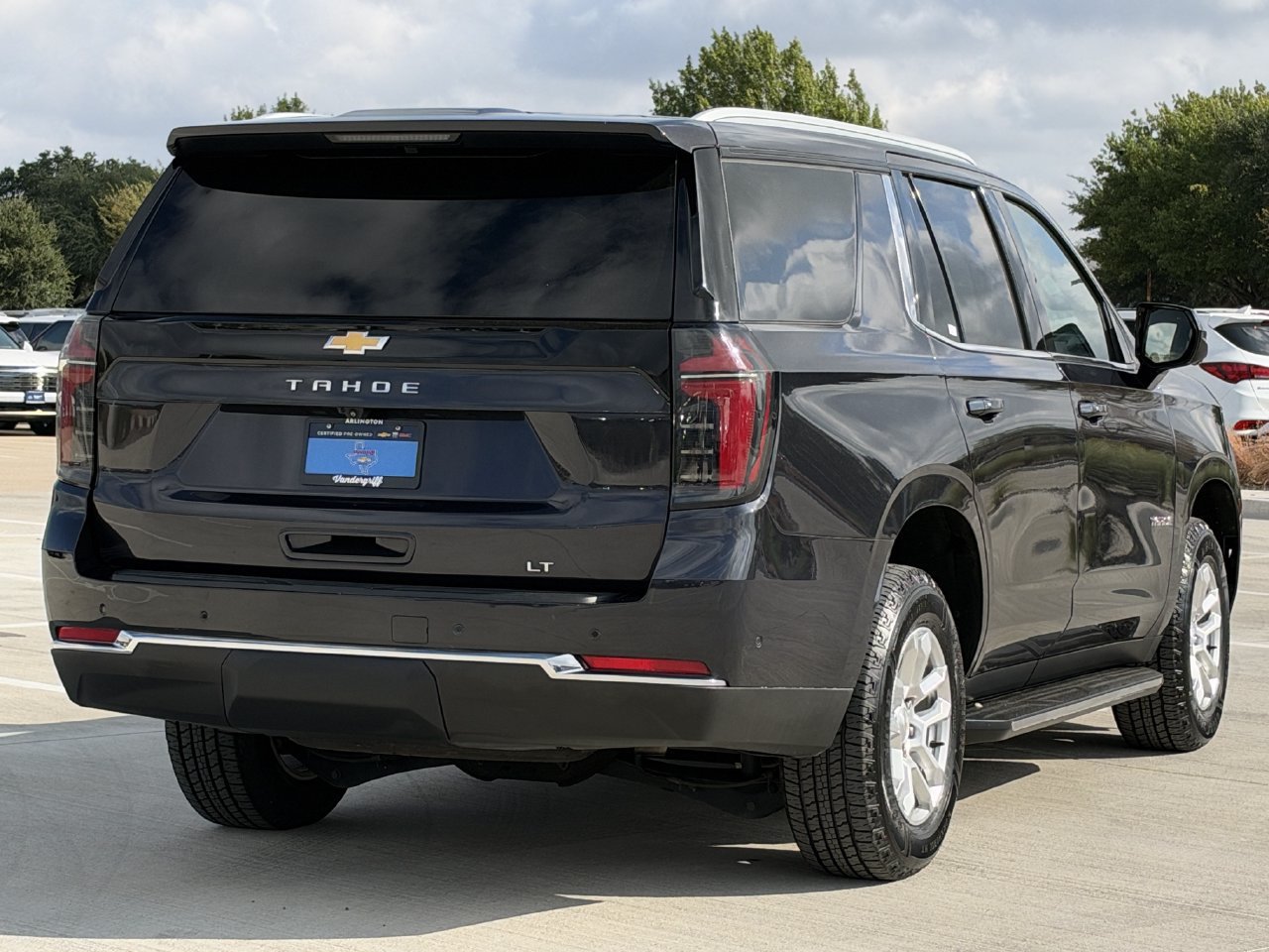 Certified 2025 Chevrolet Tahoe LT RWD image 4