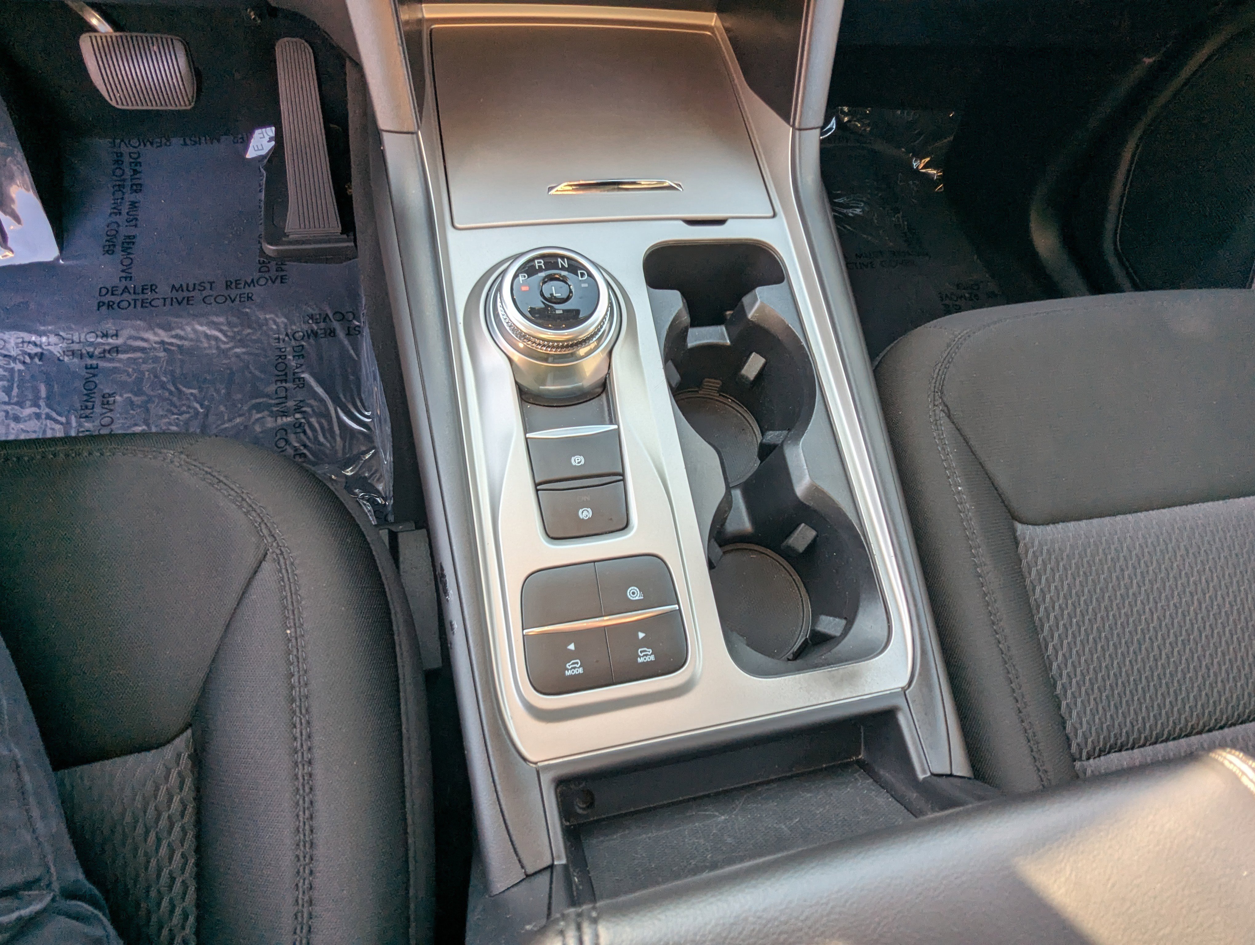 Used 2022 Ford Explorer XLT image 25