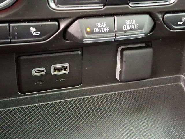 Certified 2023 Chevrolet Tahoe Z71 w/ Luxury Package image 27