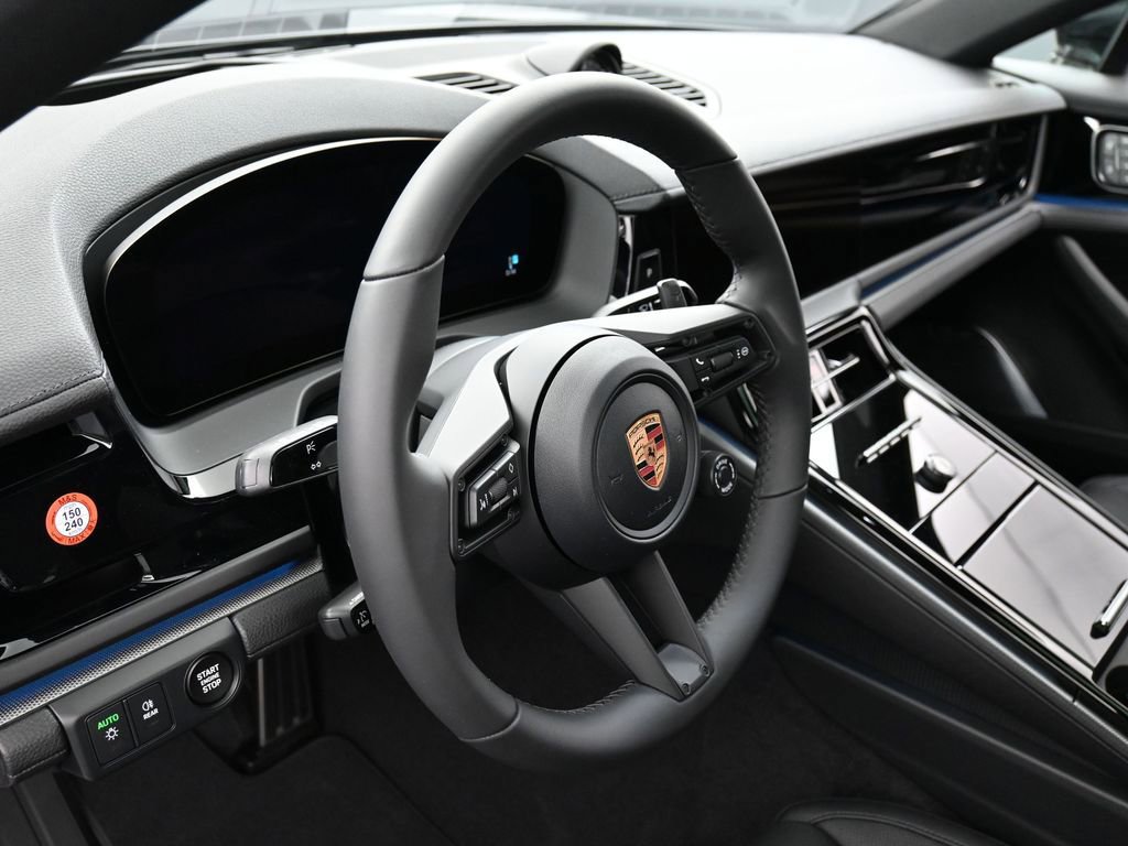 New 2026 Porsche Panamera 4 image 17