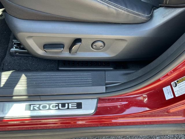 Used 2023 Nissan Rogue SL w/ SL Premium Package FWD image 30