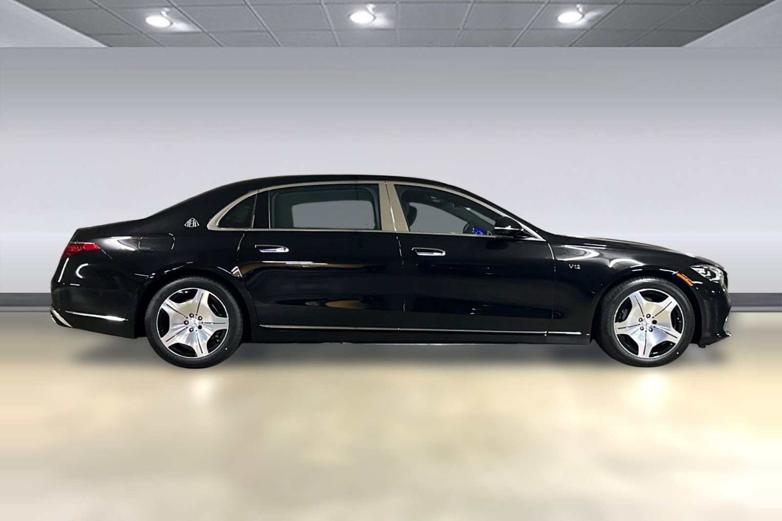 New 2026 Mercedes-Benz Maybach S 680 4MATIC image 7