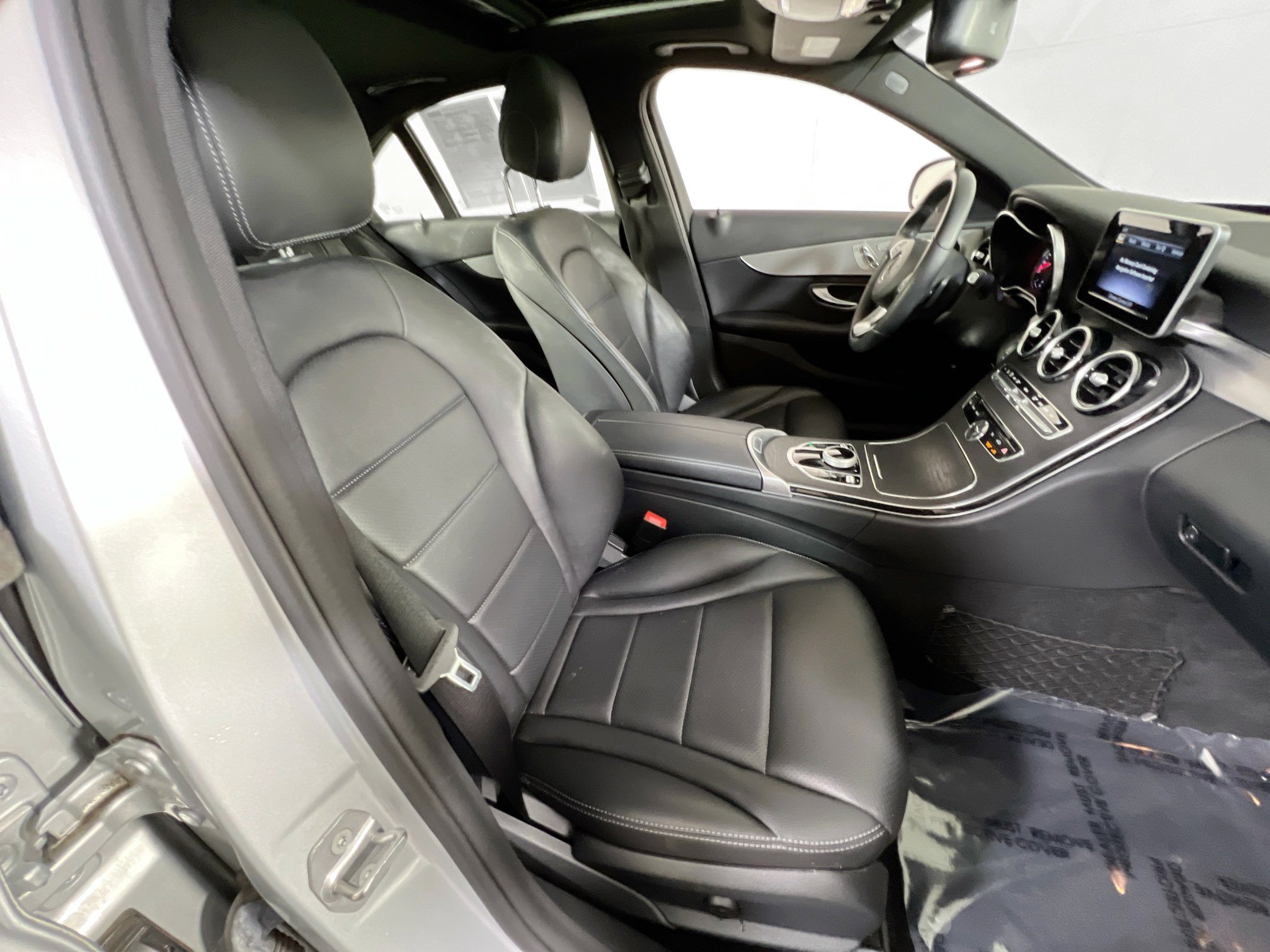 Used 2018 Mercedes-Benz C 300 4MATIC Sedan image 27