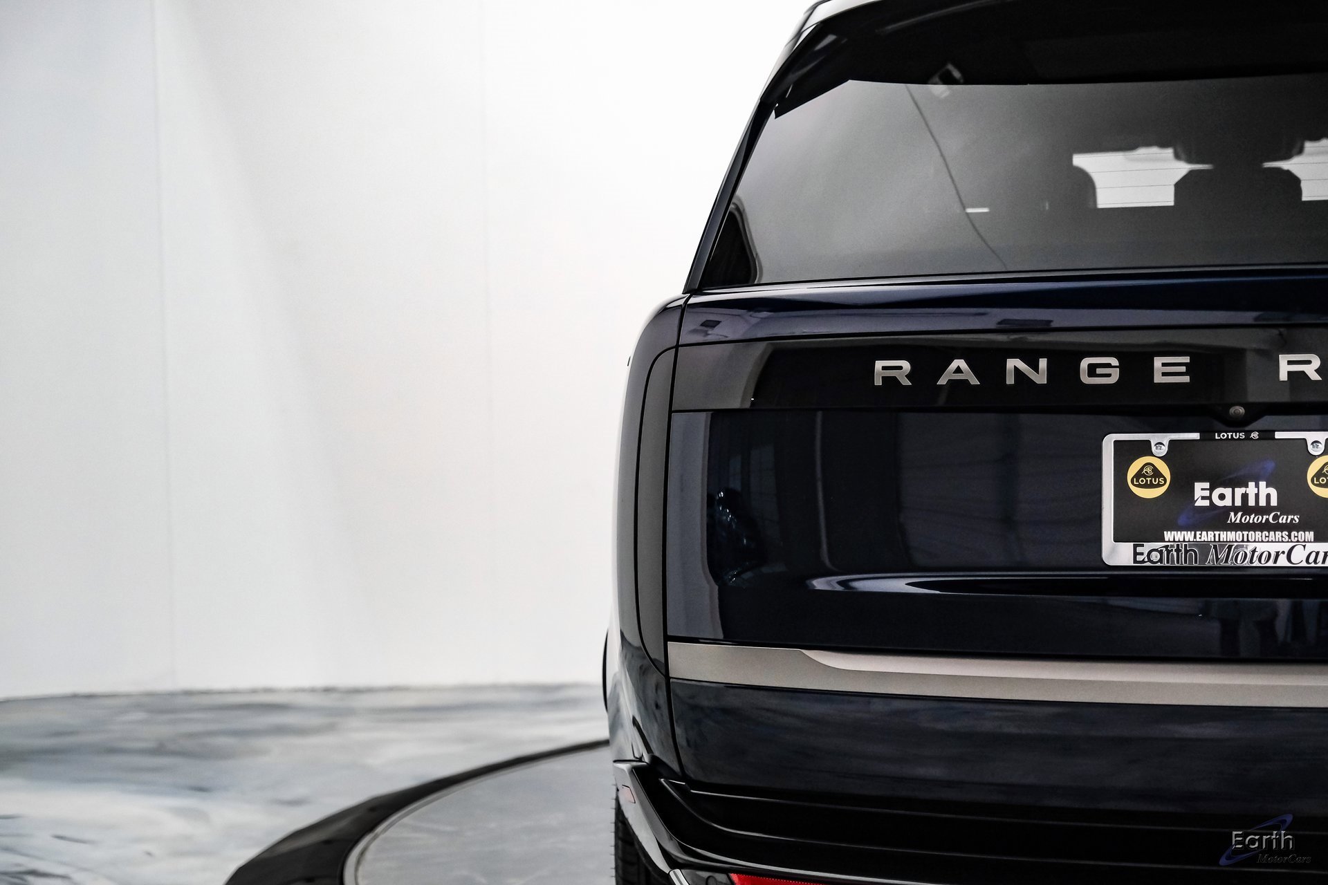 Used 2023 Land Rover Range Rover SE image 10
