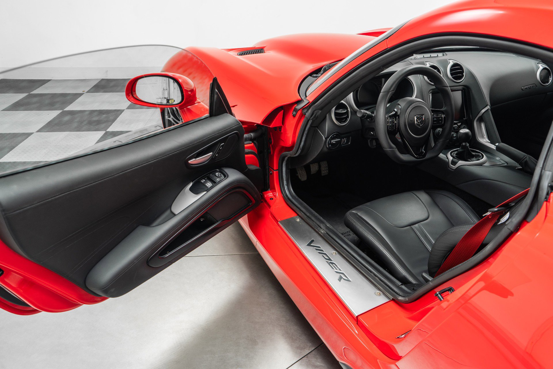 Used 2013 SRT Viper SRT-10 w/ Track Pkg RWD image 21