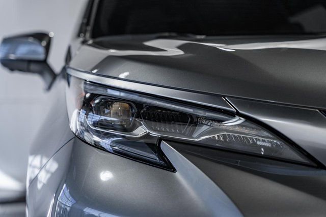 New 2026 Toyota Sienna Platinum image 13