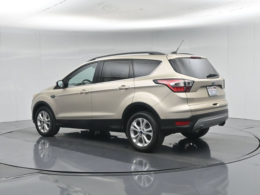 Certified 2017 Ford Escape SE w/ Equipment Group 201A FWD image 7
