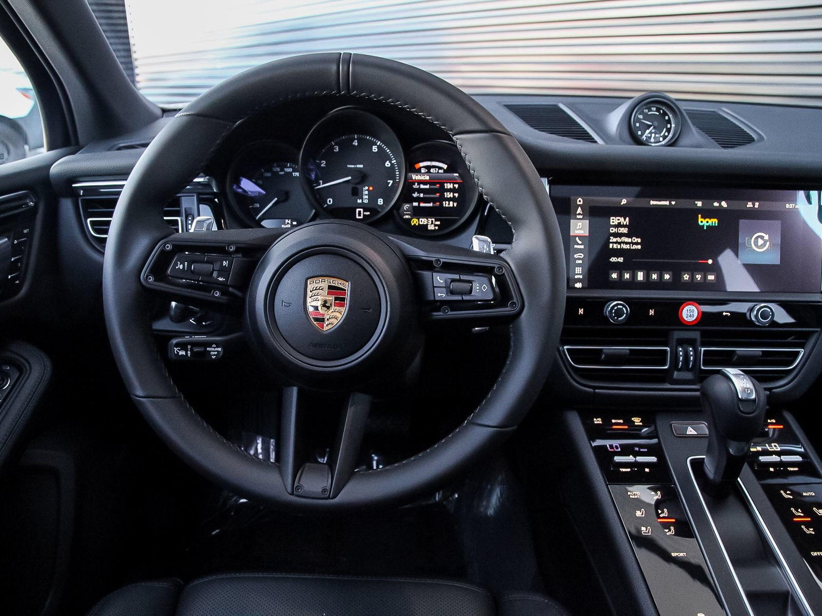 New 2026 Porsche Macan AWD/4WD image 16