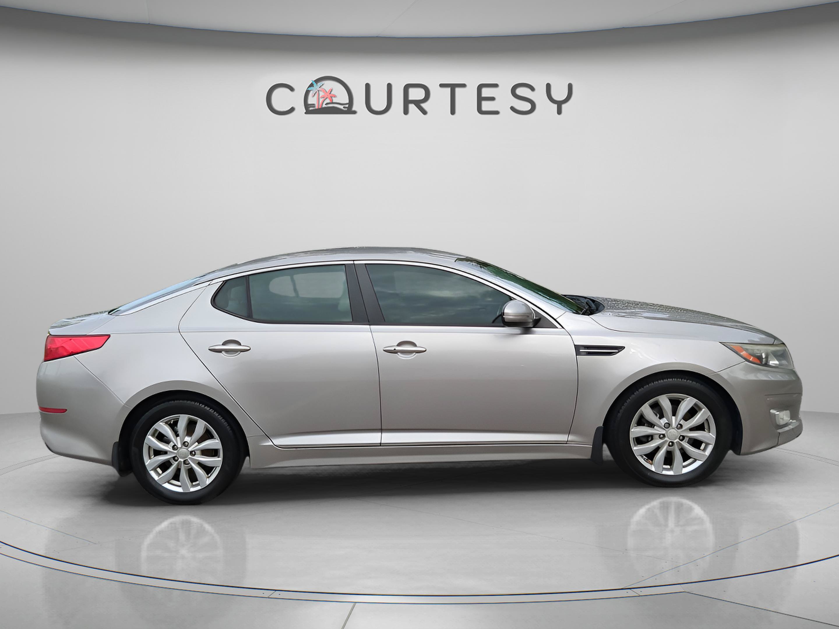 Used 2015 Kia Optima EX w/ Paint Protection Film Package FWD image 7