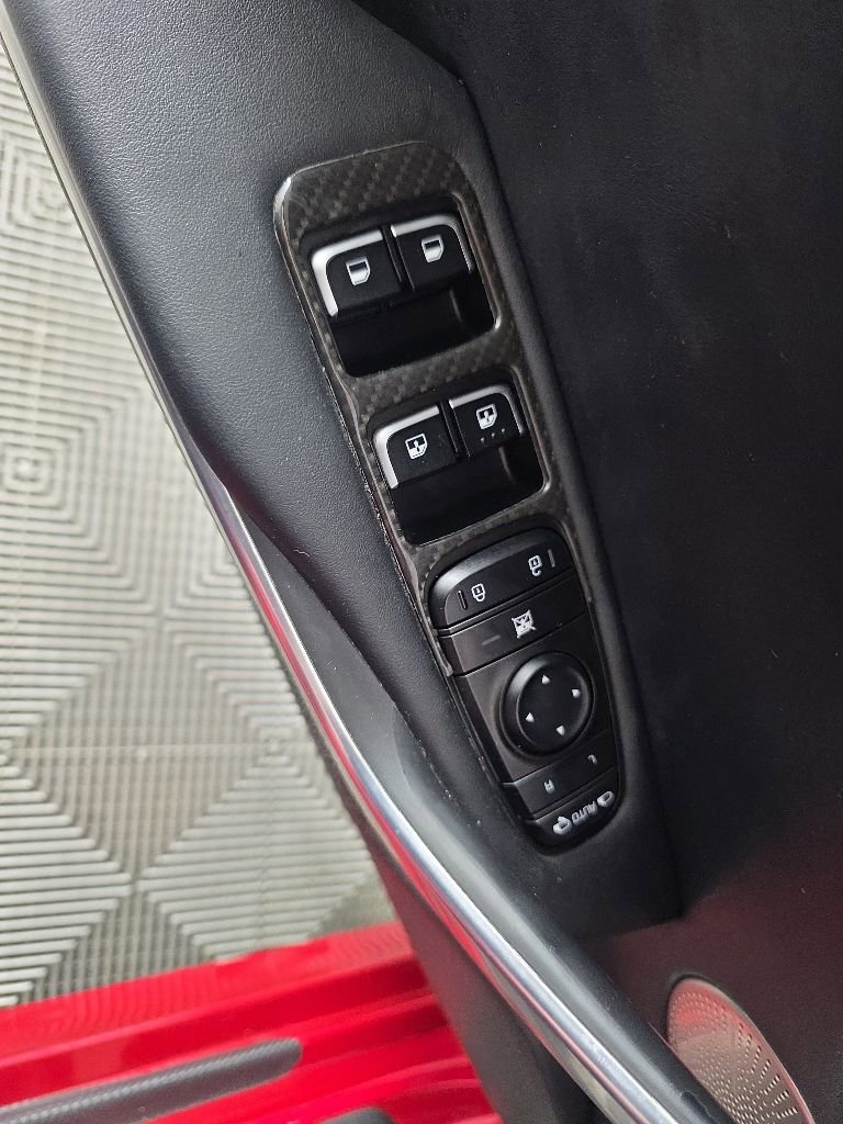 Used 2019 Kia Stinger GT1 AWD/4WD image 12