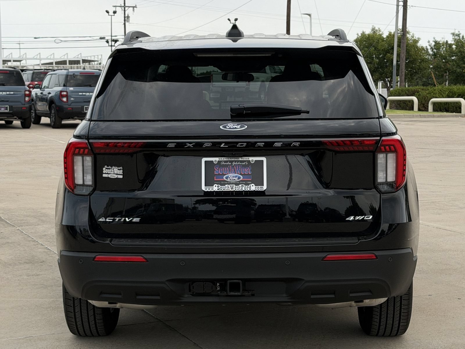 New 2026 Ford Explorer Active AWD/4WD image 5