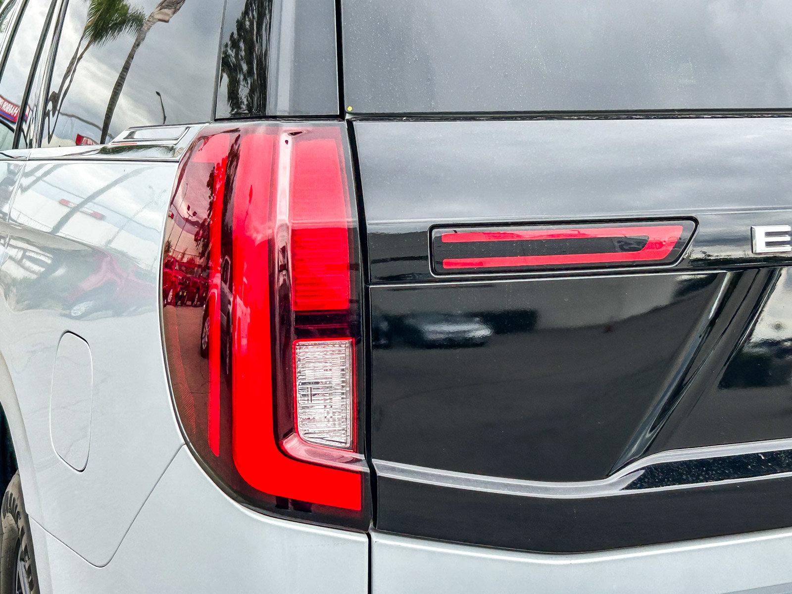 Used 2025 Ford Expedition Platinum AWD/4WD image 9