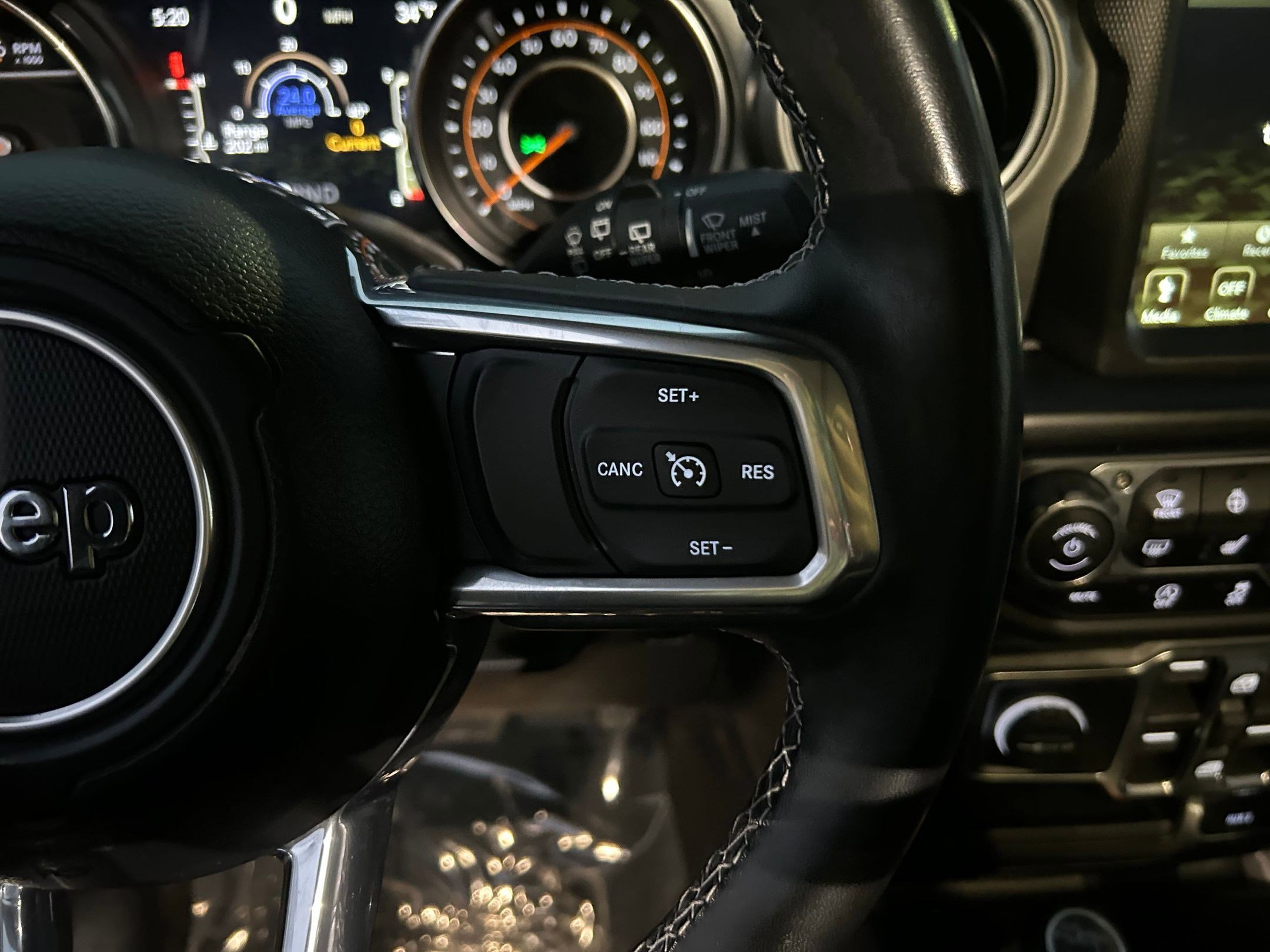 Used 2022 Jeep Wrangler Unlimited Sahara w/ Cold Weather Group image 13