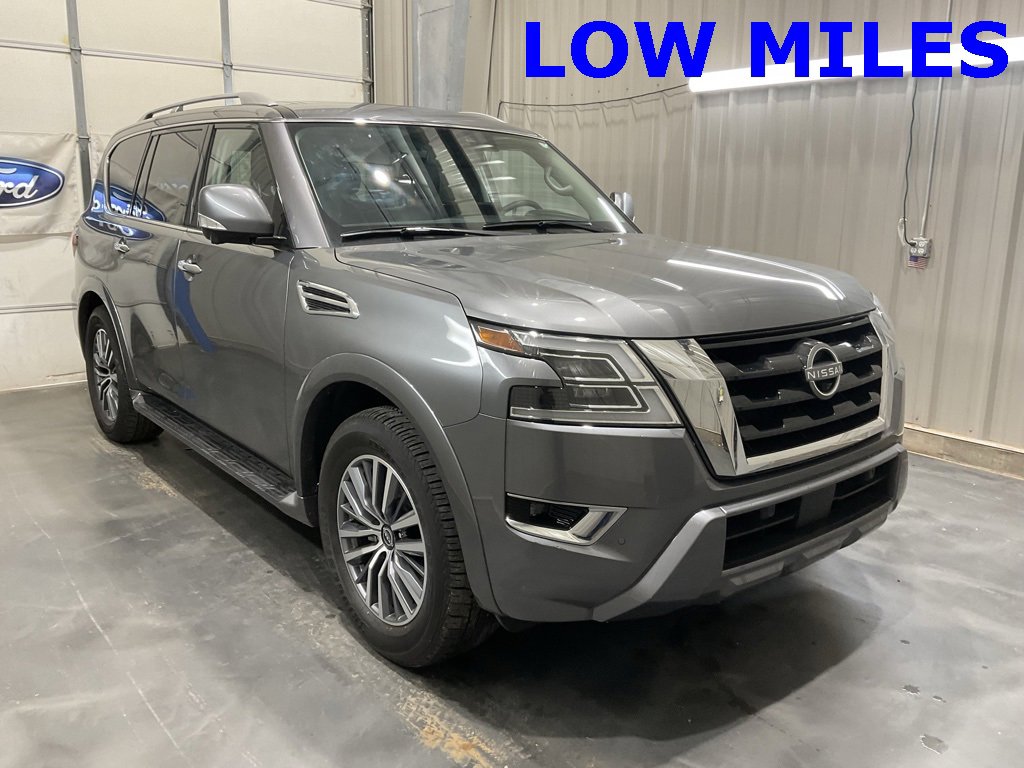Used 2024 Nissan Armada SL w/ Captain's Chairs Package image 1