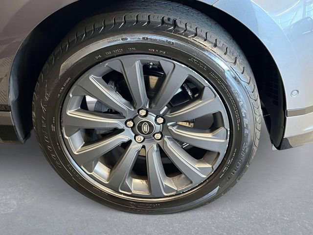 Used 2018 Land Rover Range Rover Velar R-Dynamic SE AWD/4WD image 8