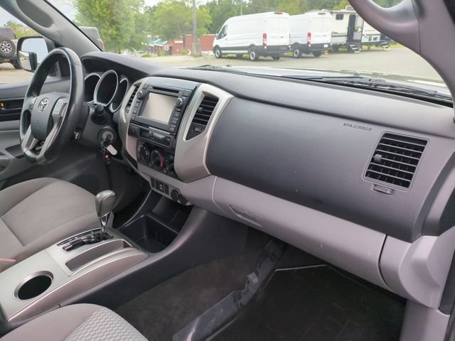 Used 2013 Toyota Tacoma PreRunner w/ SR5 Pkg RWD image 32