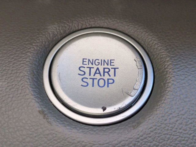 Used 2021 Hyundai Elantra SEL w/ Convenience + Premium Package image 34