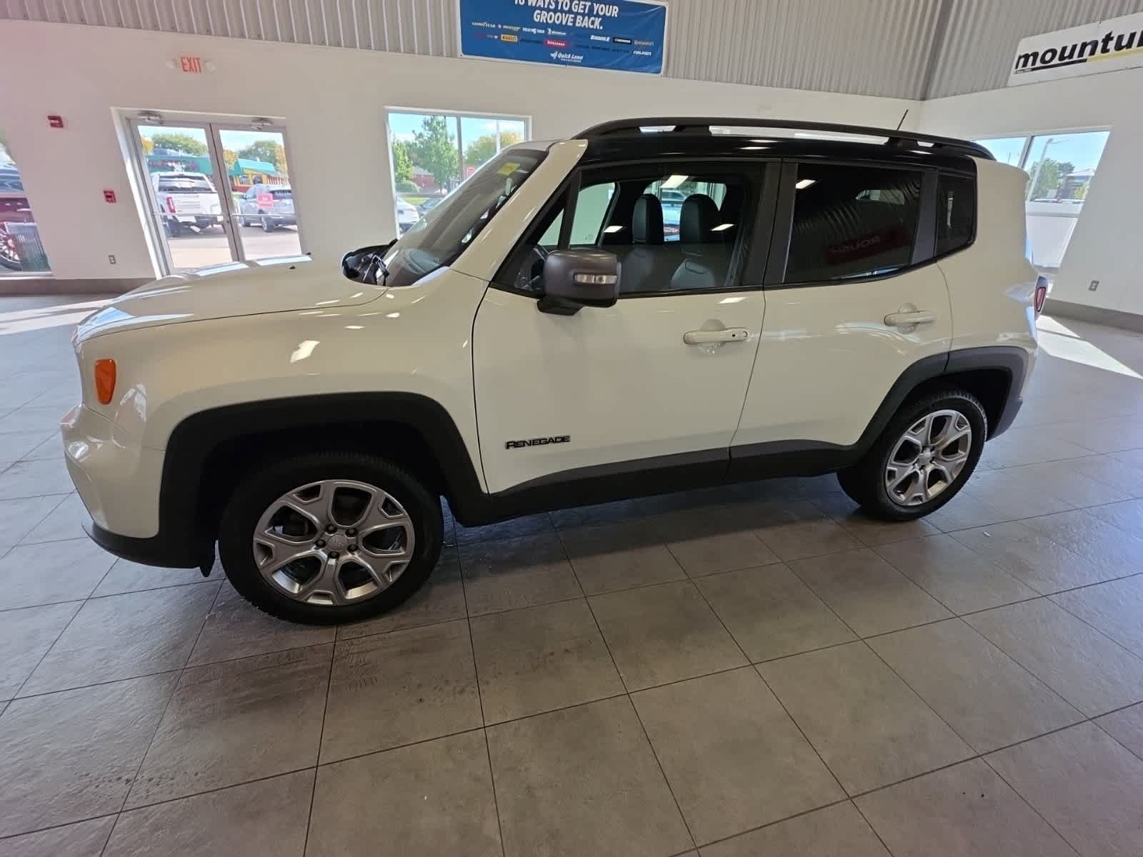 Used 2020 Jeep Renegade Limited AWD/4WD image 13