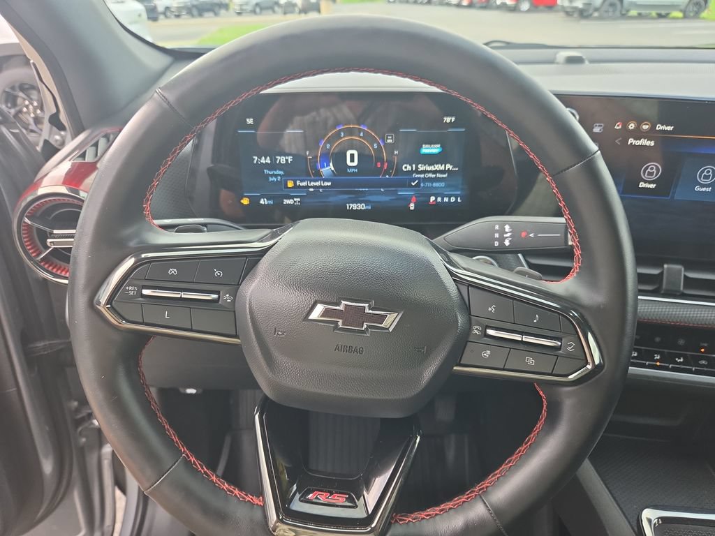 Certified 2025 Chevrolet Equinox RS w/ Safety and Technology Package AWD/4WD image 13