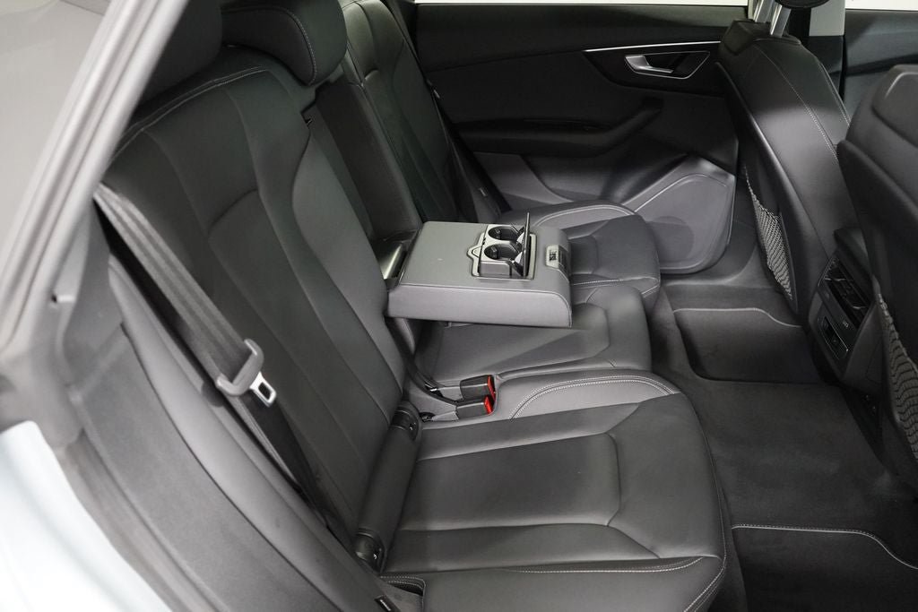 Used 2023 Audi Q8 Premium w/ Convenience Package AWD/4WD image 20