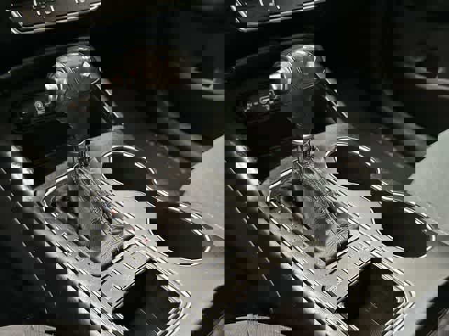 Used 2017 Kia Sorento LX w/ LX Convenience Package FWD image 24