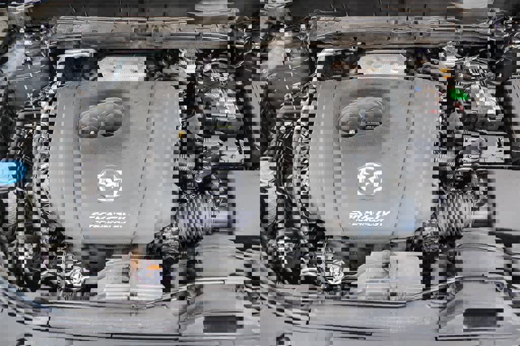 Used 2017 MAZDA CX-5 Touring image 32