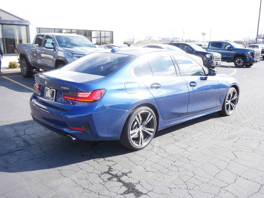 Used 2021 BMW 330i xDrive Sedan w/ Convenience Package AWD/4WD image 7