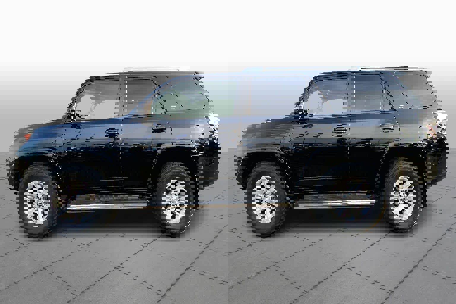 Used 2014 Toyota 4Runner SR5 Premium image 32