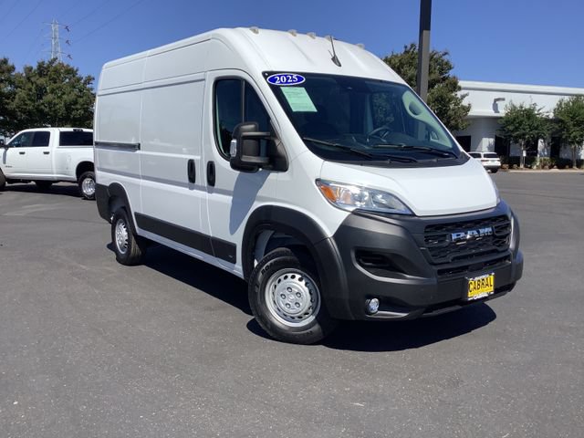 Used 2025 RAM ProMaster 1500 w/ Convenience Group FWD image 2
