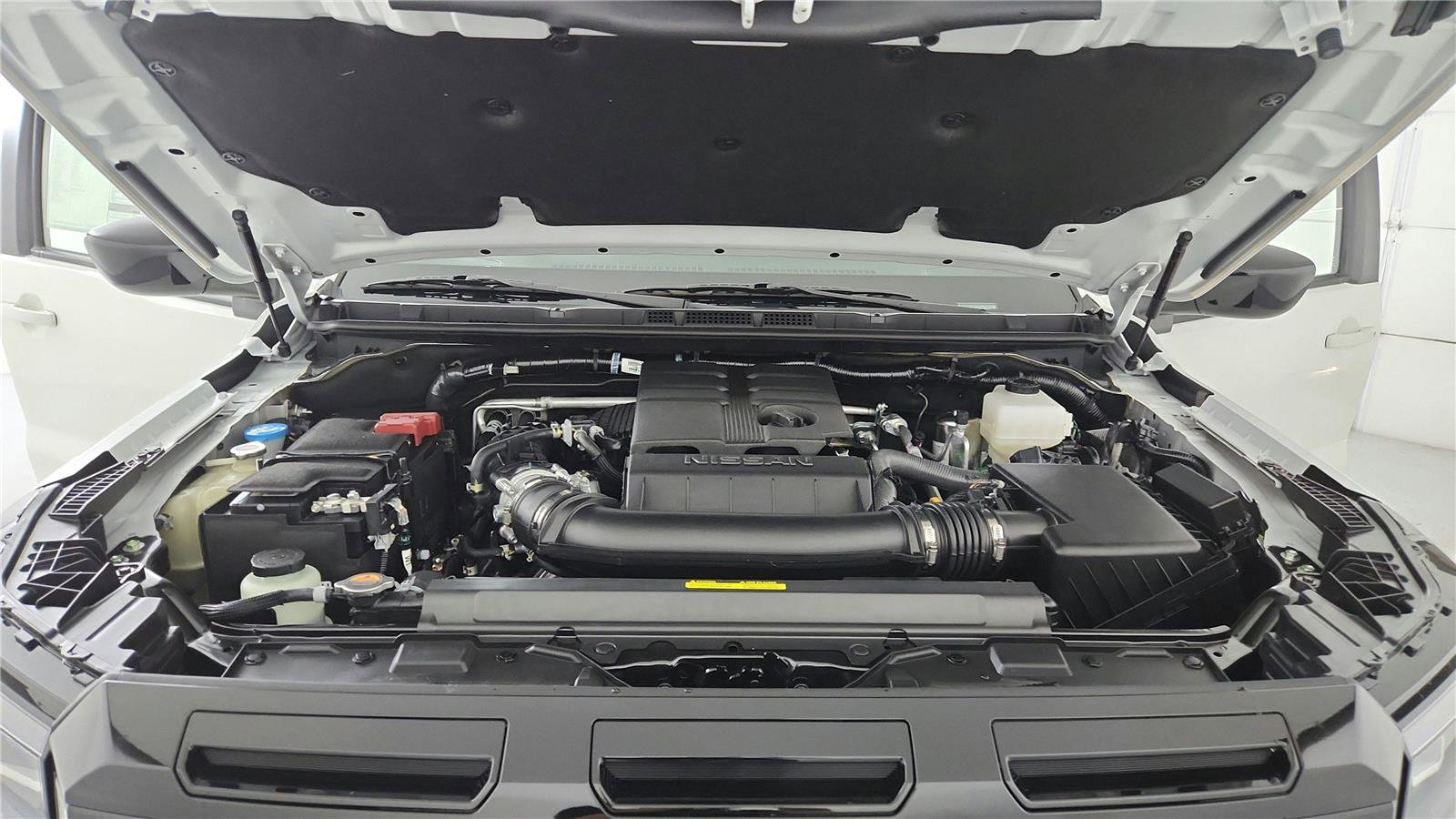 New 2026 Nissan Frontier SV w/ Tow Package AWD/4WD image 37