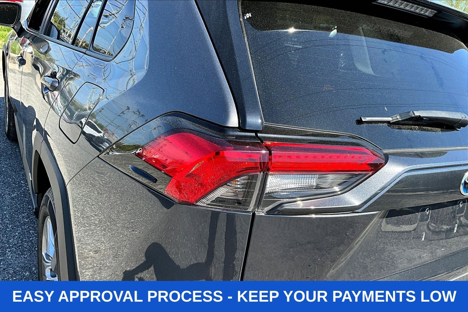 Used 2022 Toyota RAV4 LE AWD/4WD image 29