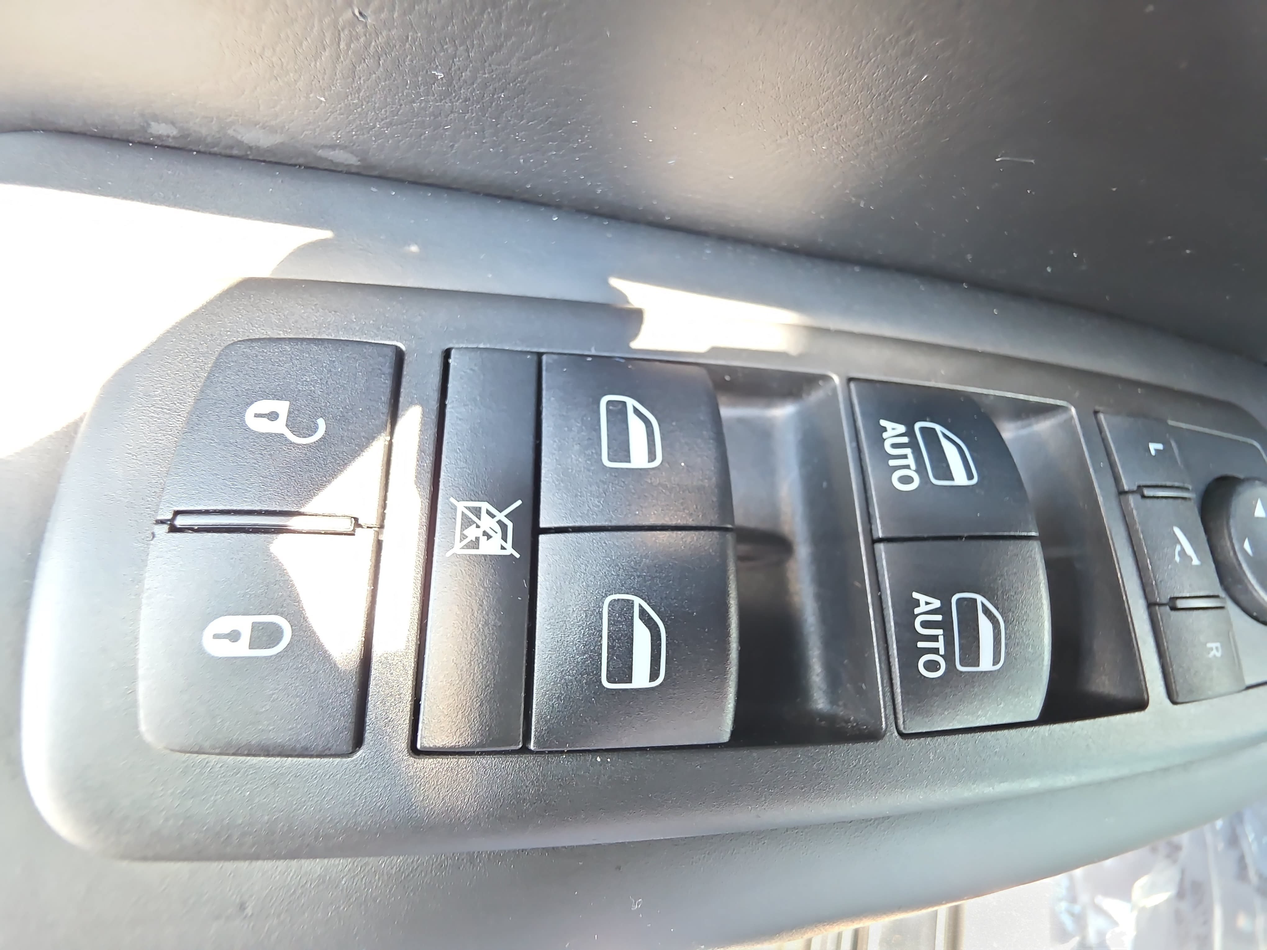 Used 2018 Jeep Grand Cherokee High Altitude AWD/4WD image 27
