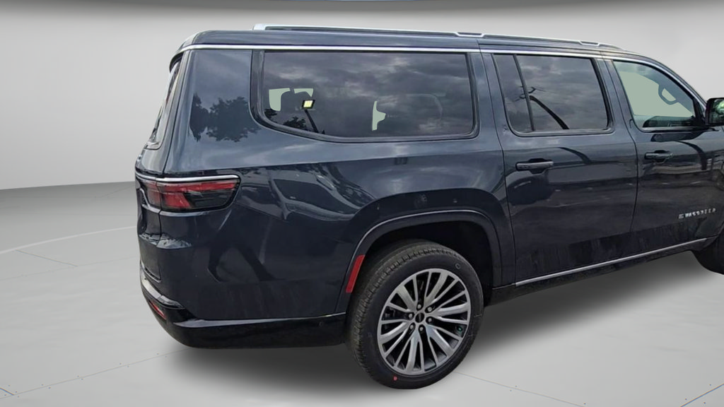 New 2025 Jeep Wagoneer L Series II AWD/4WD image 42