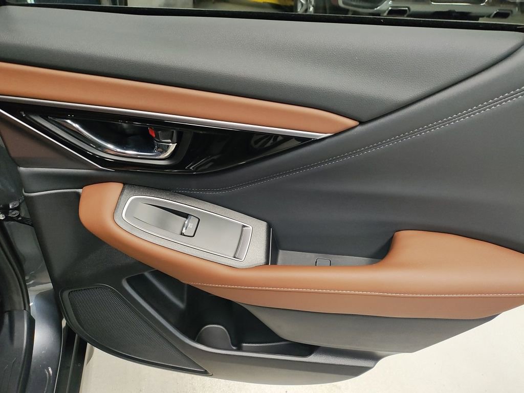 Used 2025 Subaru Outback Touring image 14