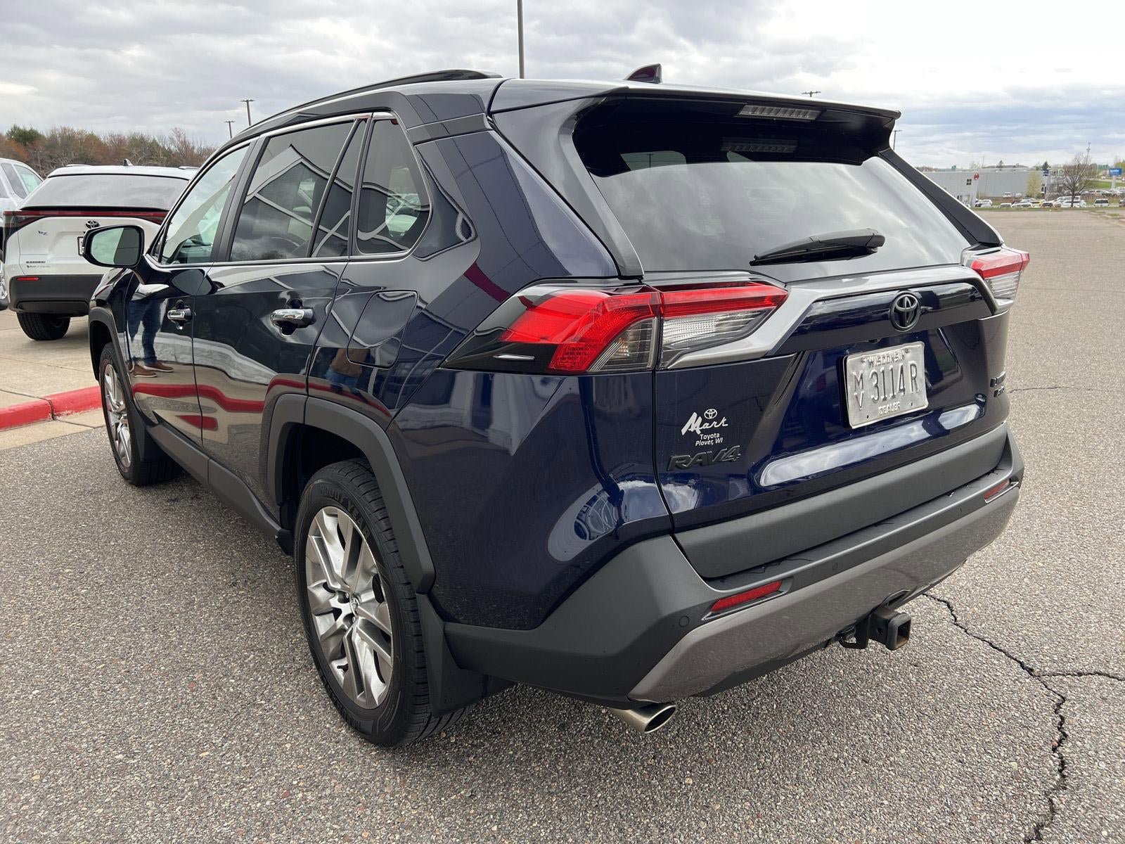 Used 2020 Toyota RAV4 Limited w/ Limited Grade Weather Package AWD/4WD image 11