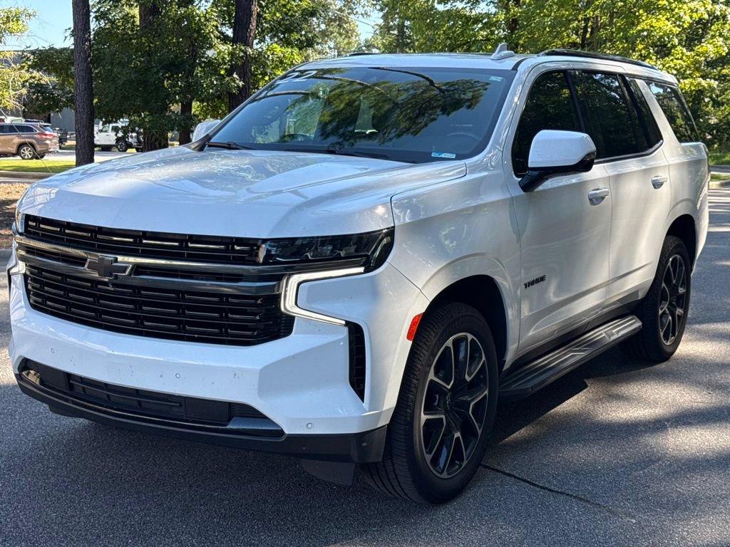 Used 2022 Chevrolet Tahoe RST w/ Luxury Package RWD image 3
