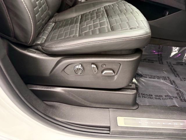 Used 2023 Cadillac Escalade Sport Platinum image 26