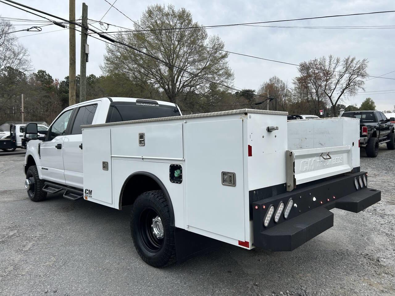 Used 2019 Ford F350 XL w/ Power Equipment Group image 9