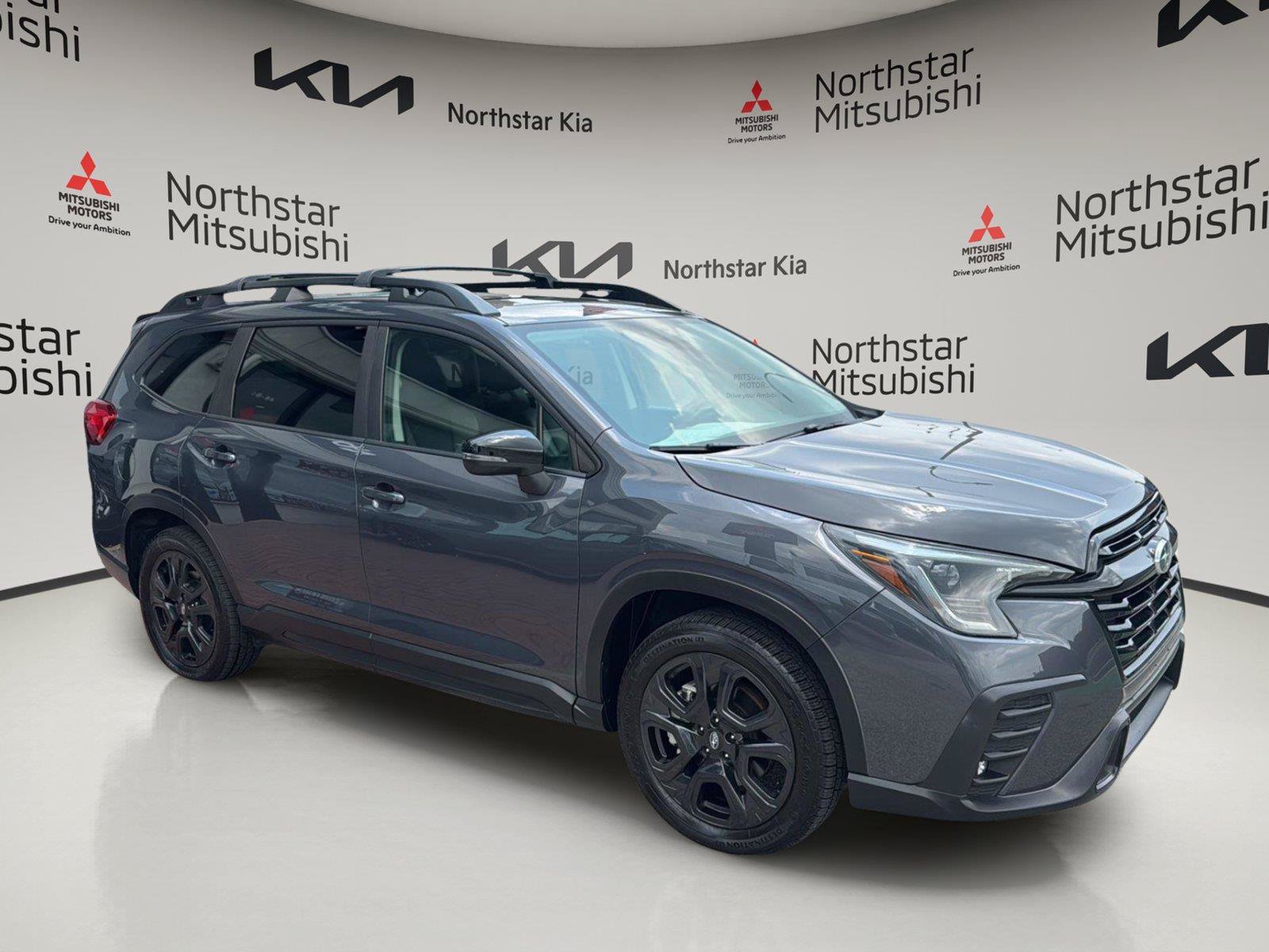 Used 2023 Subaru Ascent Onyx Edition AWD/4WD image 6