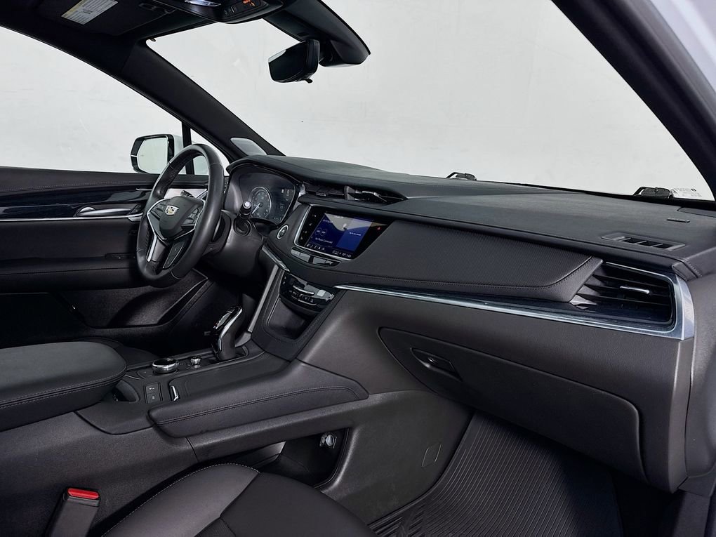 Used 2024 Cadillac XT5 Premium Luxury w/ Technology Package image 36