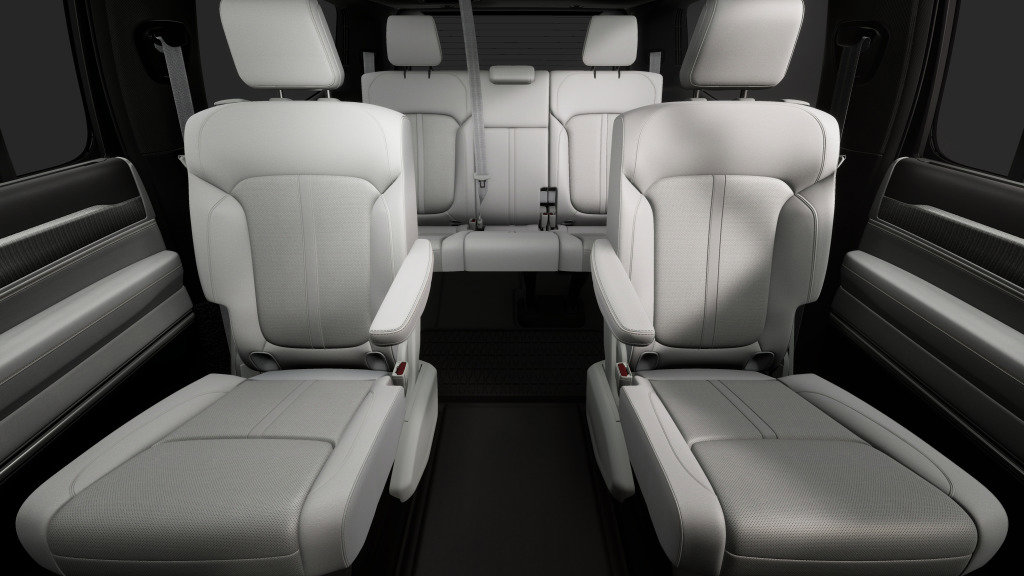 New 2026 Jeep Grand Wagoneer Summit w/ Premium Group III image 3